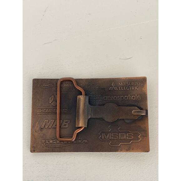 Vintage Ford Aerospace & Communications INTELSAT brass belt buckle - Picture 3 of 3